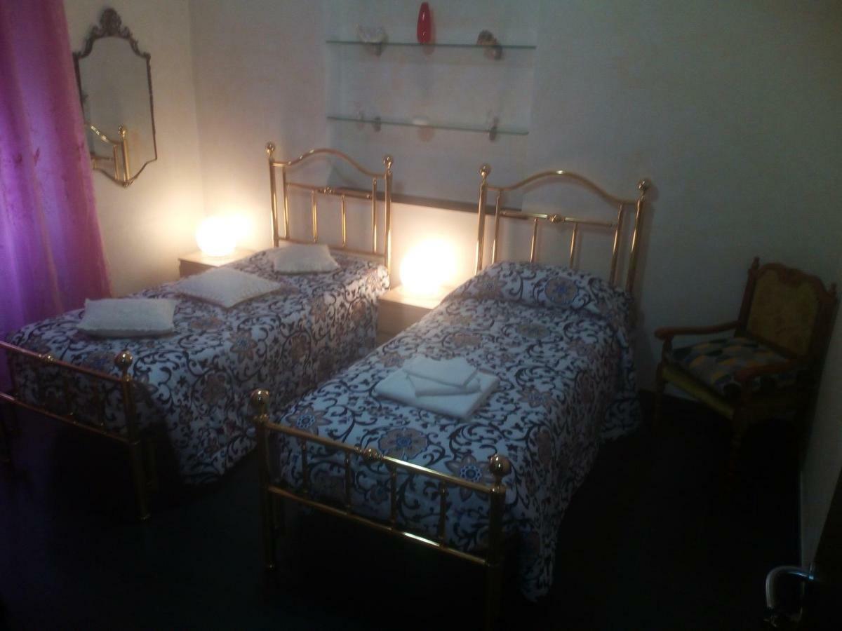 Casa Mama Guesthouse Генуя Екстер'єр фото