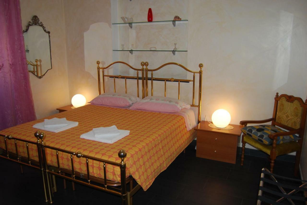 Casa Mama Guesthouse Генуя Екстер'єр фото
